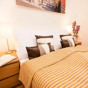 Wenceslas Square Lofts Apartment