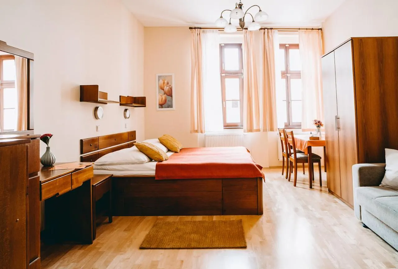Hotel Dar Prague 3*,